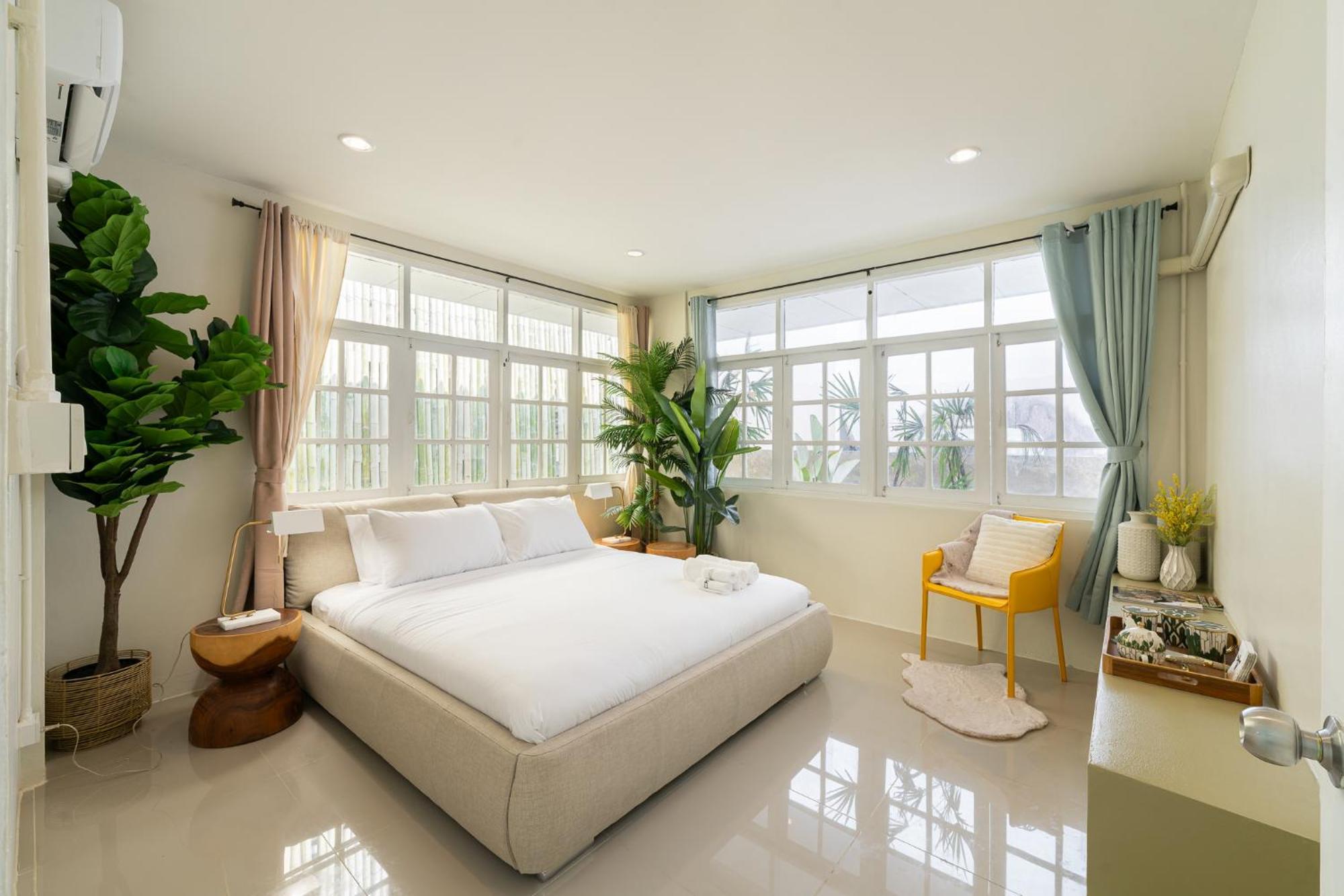 Aphrodite Pool - Old I 7 Bed I Prime Location *